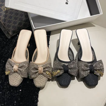 Пролет-лято Нови модни сандали и чехли на нисък ток от дишаща мрежа с квадратна глава, украсена с кристали, дамски обувки