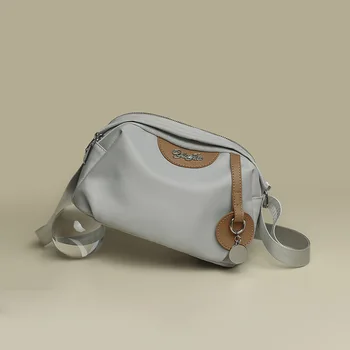 Дамски найлонова чанта в корейски стил 2022 година, лека и мода, идеално за ежедневна употреба.