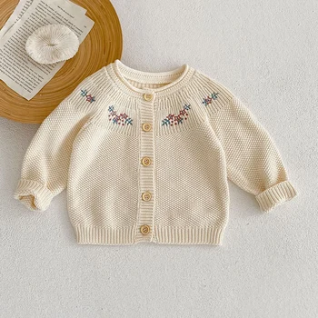 Есен-Зима Корейски стил, вязаный жилетка за новородени момичета с дълги ръкави и с бродерия на цветя, пуловер за новородени момичета, палто