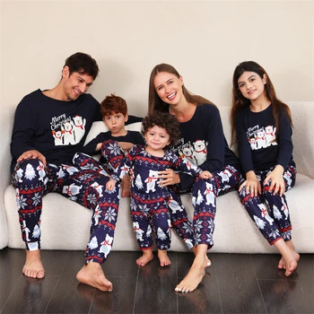 Коледна пижамная дрехи за мама и мен, пижамный комплект за татко, мама, бебето и детето 2024, Коледна пижама за цялото семейство с бял мечок
