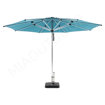 басейн чадър на открито, на големи кафе-чадъри за заведения paraguas al aire libre