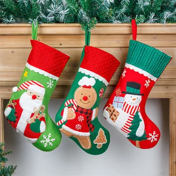 Коледни Чорапи, Украса, Дядо Коледа, Снежен човек и Пряничного Човек, Висящи украси за Коледната елха